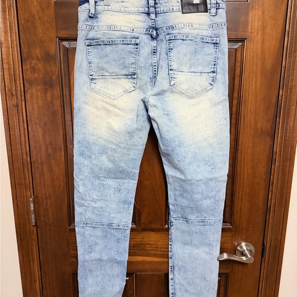 Encrypted Distressed Jeans for Men - Picture 5 of 5